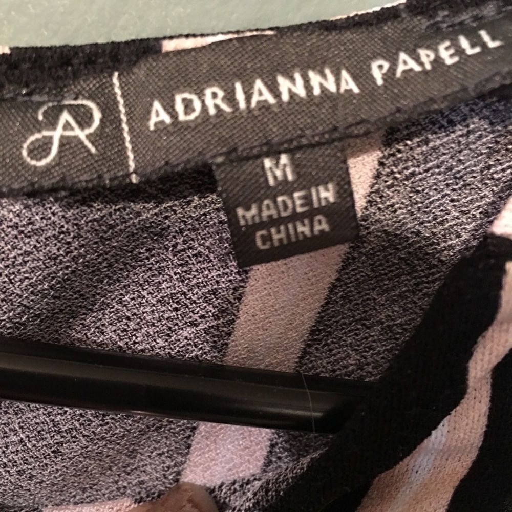 Adrianna Papell Black & pink rayon top - Picture 6 of 8